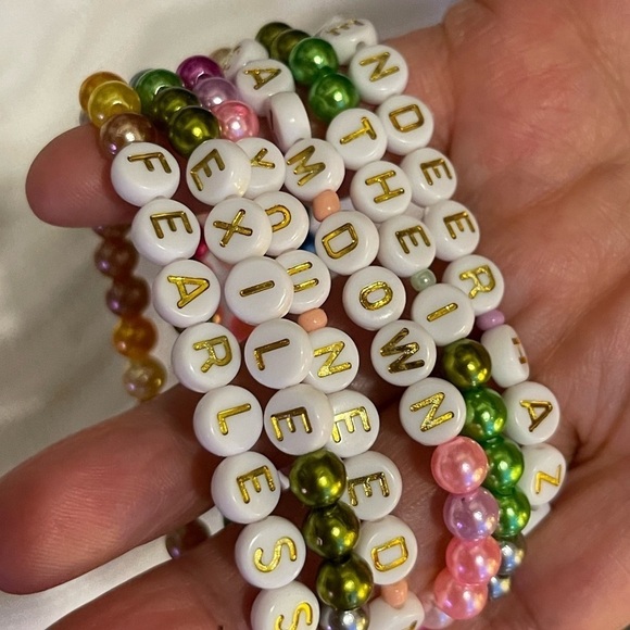 10 Bracelets/15$—Concert Friendship Bracelets—Random or Custom—Christmas themed! - Picture 3 of 16